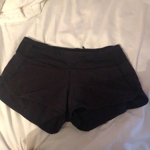 Lululemon women’s speed up short 2.5” black